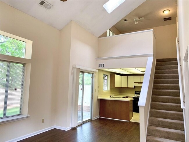 Building Photo - 2665 Windy Hill Pl