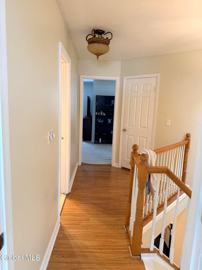 Building Photo - 120 Donna Lynn Dr