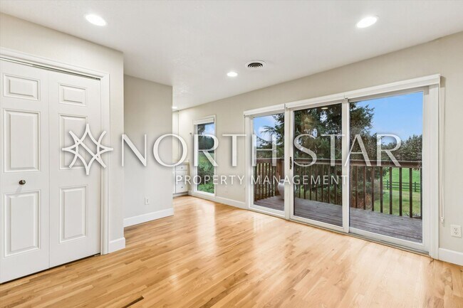 Building Photo - Escape to the Country, Spacious Contemporary in Wilsonville with Shop