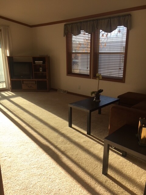 Building Photo - 4543 Montego Ave