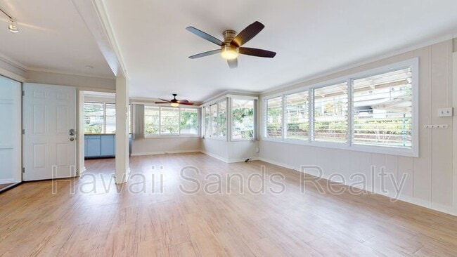 Building Photo - 99-639 Halawa Dr