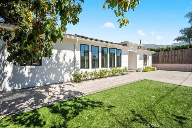 Building Photo - 7911 Hillrose St