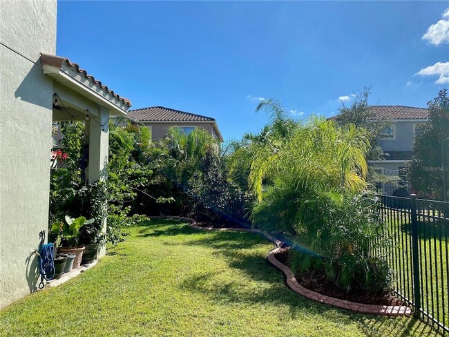 Building Photo - 10466 Siddington Dr