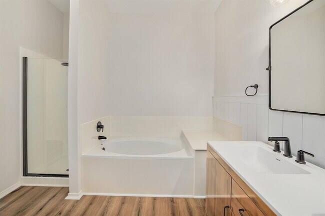 Building Photo - 108 Windmill Cir