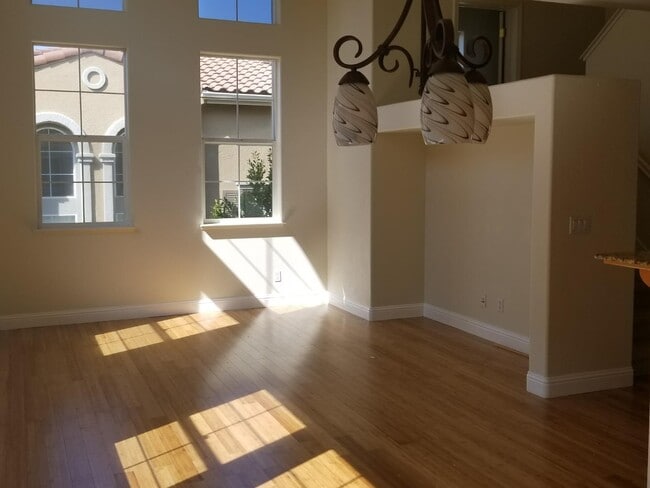 Building Photo - 2982 Larciano St