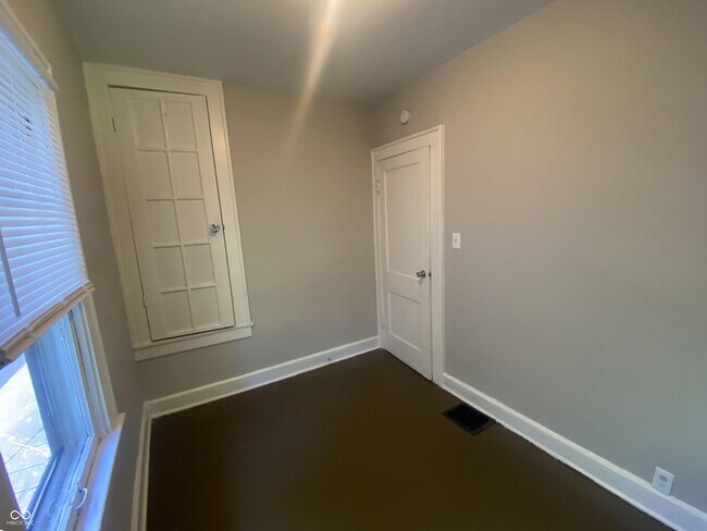 Building Photo - 4221 Guilford Ave