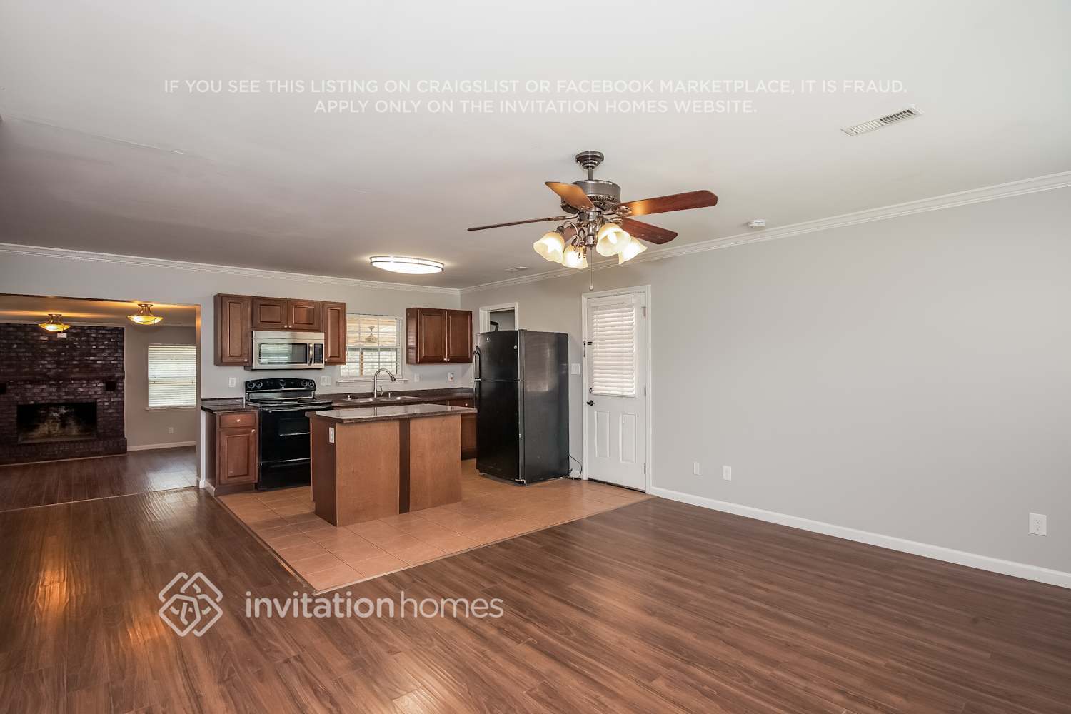 Building Photo - 521 S Little Texas Rd