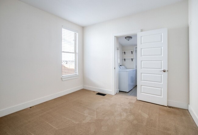 Building Photo - 3326 Quivas St