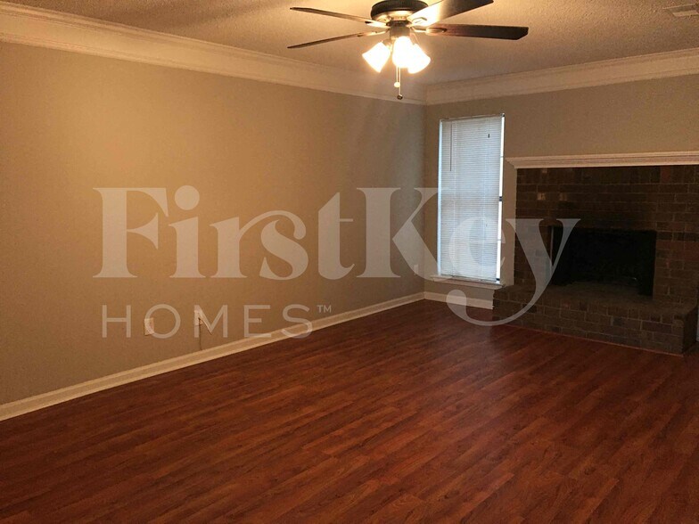 Building Photo - 6418 S Fawn Hollow Cir