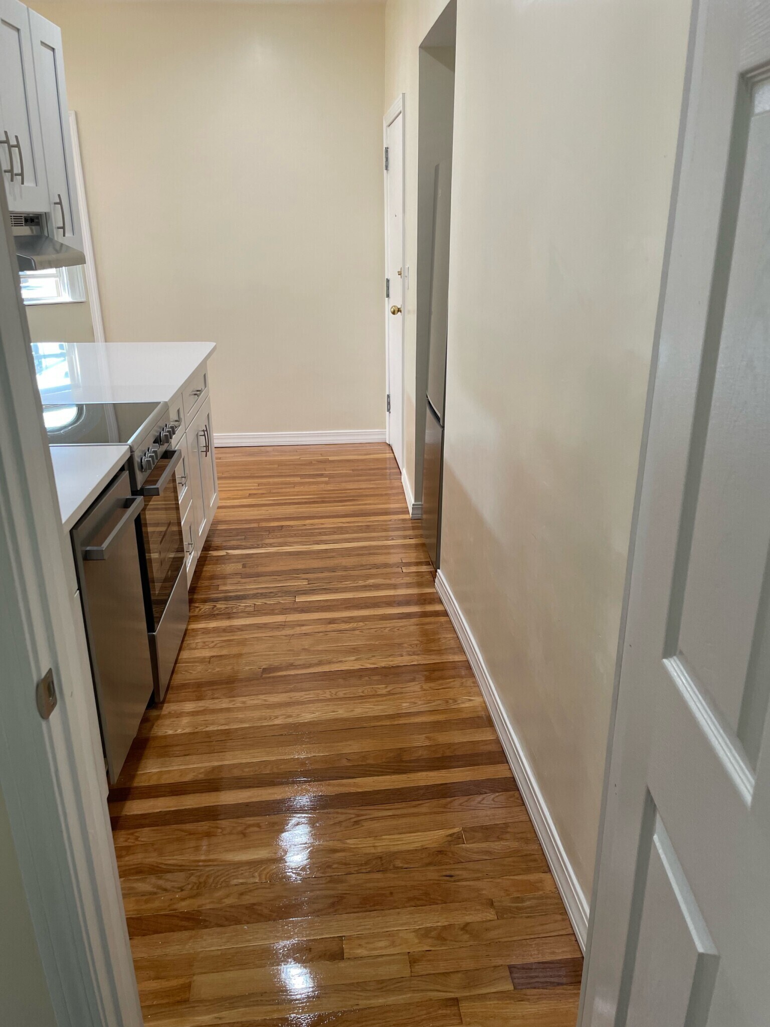Apt 11 - 873 Beacon St