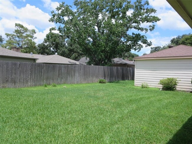Building Photo - 21214 Park York Dr