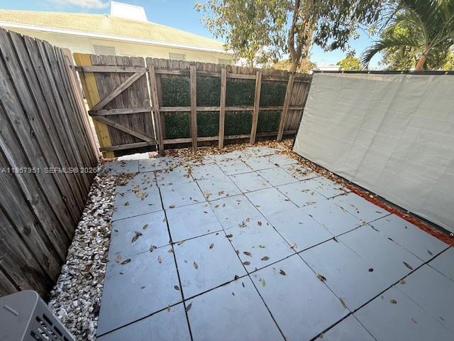 Building Photo - 4521 NE 21st Ave