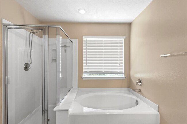 Building Photo - 3323 Atherton Canyon Ln