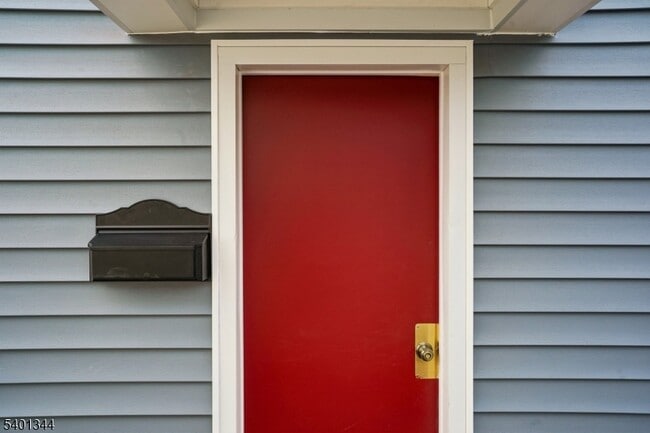 Building Photo - 11 Washington Ave