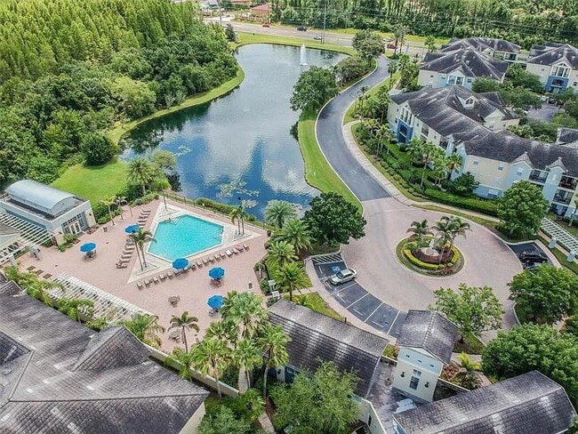 Building Photo - 4008 Palmetto Palm Ct