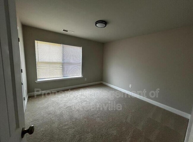 Building Photo - 227 E Church St