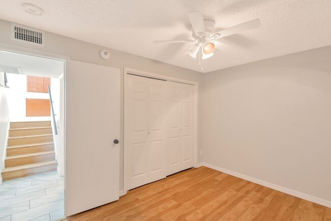 Building Photo - Spacious 6-Bedroom Pool Home Near ASU in Prime Tempe Location