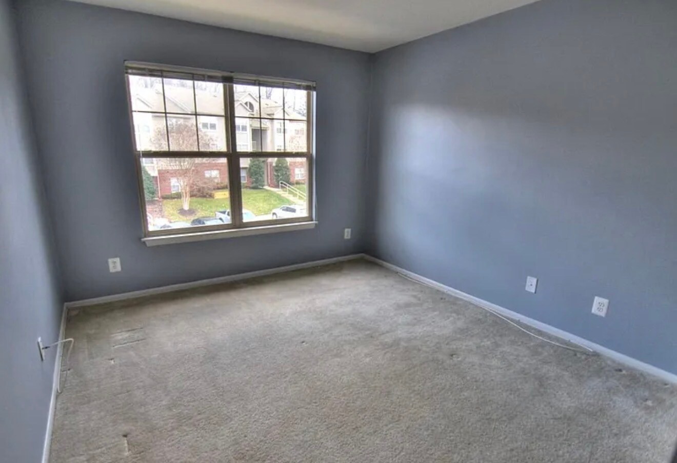 Building Photo - 1707 Ascot Way