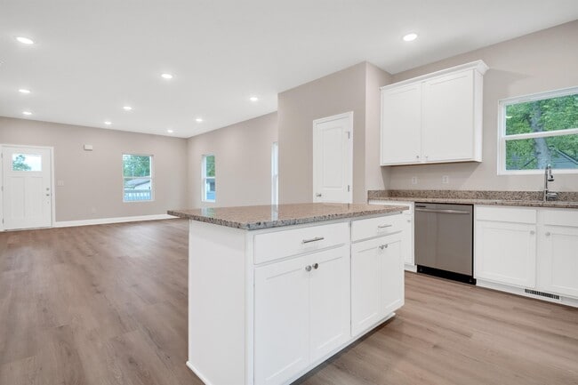 Building Photo - 1922 S Watkins St