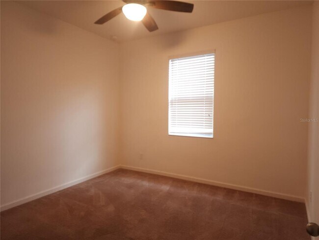 Building Photo - 3230 Stratton Cir