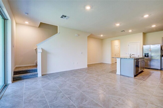 Building Photo - 17440 Crescent Moon Lp