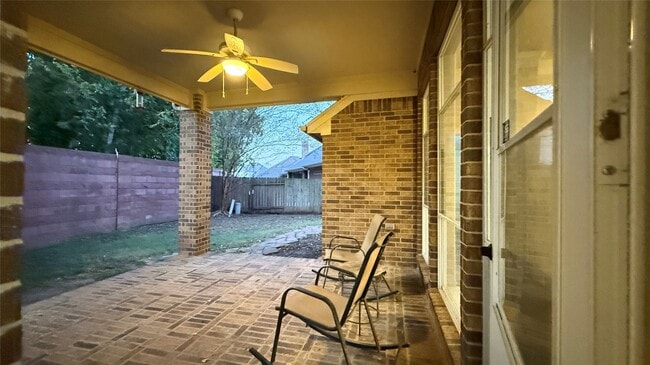 Building Photo - 931 Opal Chase Dr