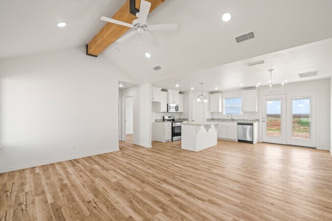 Building Photo - 109 North F M 789