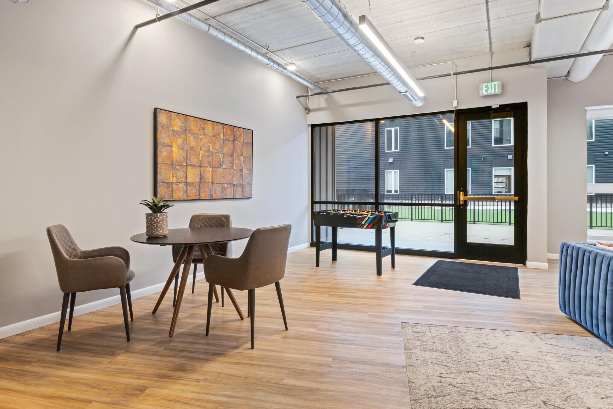 Building Photo - 8041 W Bluemound Rd