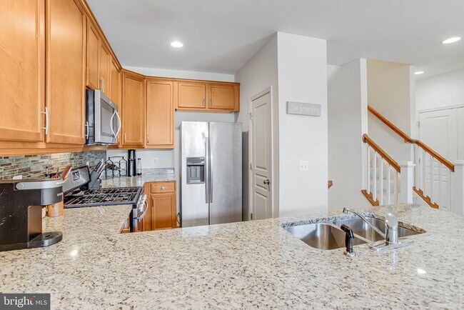 Building Photo - 1567 Renate Dr