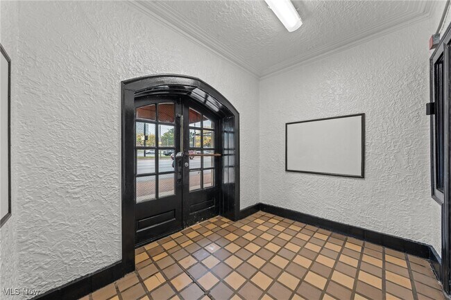 Building Photo - 13671 Euclid Ave