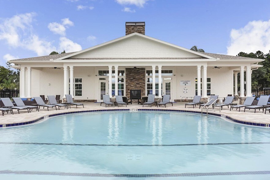 Beach House at Amelia Yulee, FL Apartment Finder