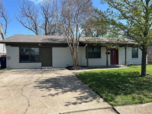 Building Photo - 220 N Bernice Dr