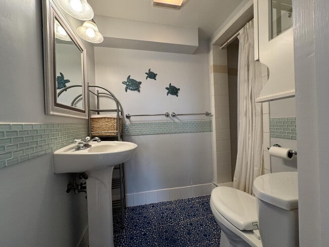 Building Photo - 3534 Jefferson Ave