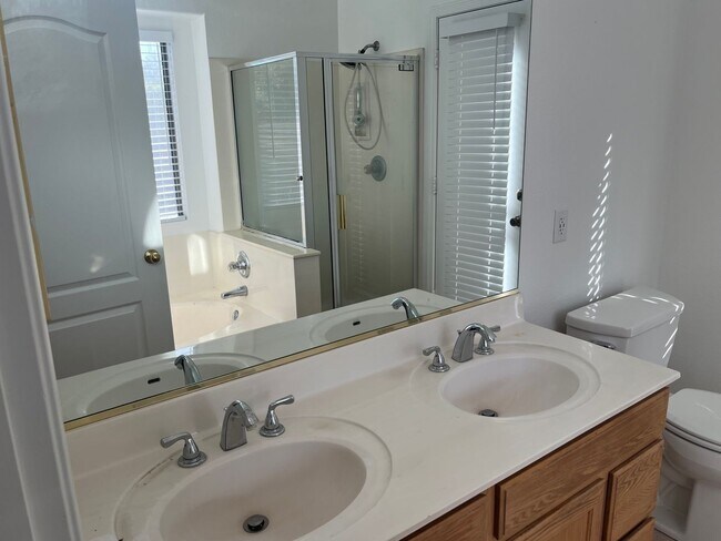 Building Photo - 6455 W Escuda Rd