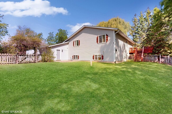Building Photo - 9229 48th Ave