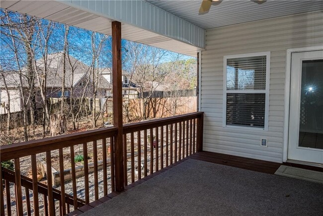 Building Photo - 8 Morganshire Dr