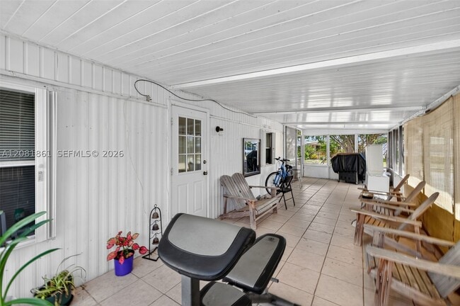 Building Photo - 2430 SW 53rd St