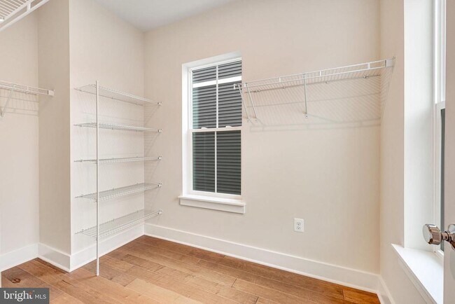 Building Photo - 14813 Retreat Blvd