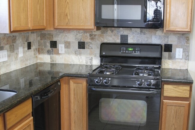 Building Photo - 6223 Gillian Park Dr