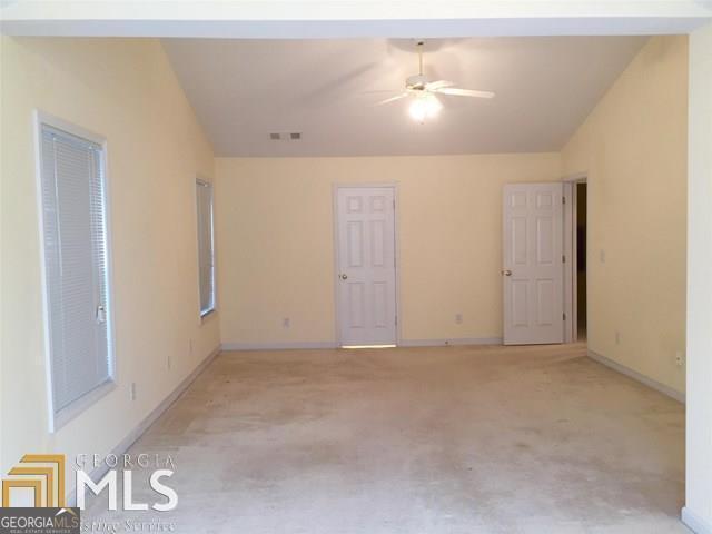 Building Photo - 5155 Yellow Pine Dr