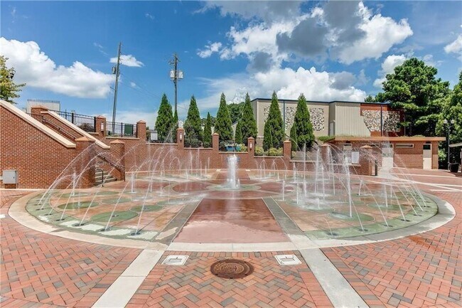 Building Photo - 1274 Ainsworth Alley