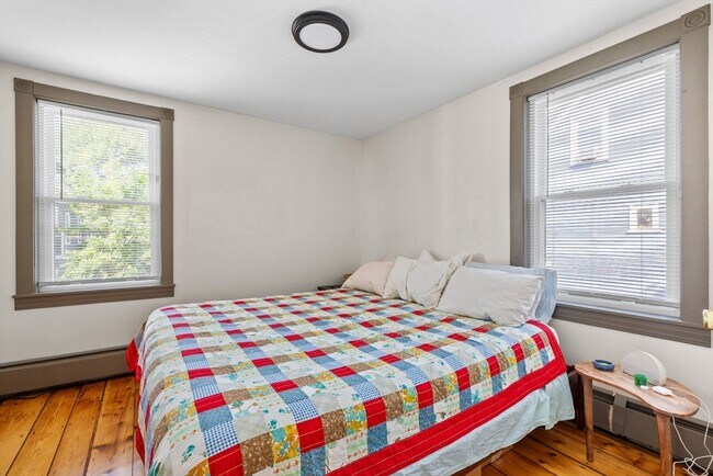 Building Photo - 9 Hodges Ct