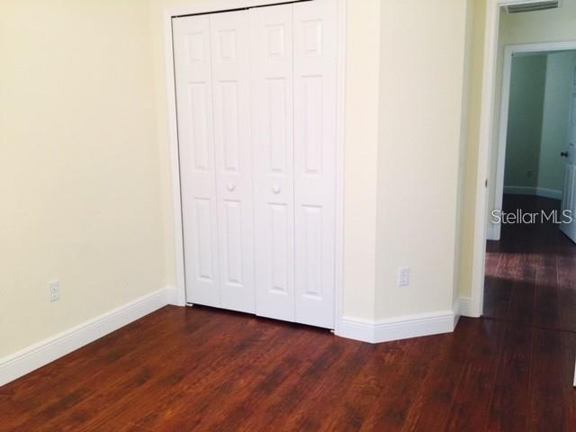 Building Photo - 2060 King Tarpon Dr