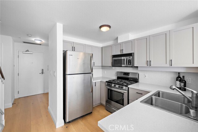 Building Photo - 1240 India St