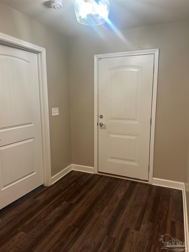 Building Photo - 5740 San Gabriel Dr