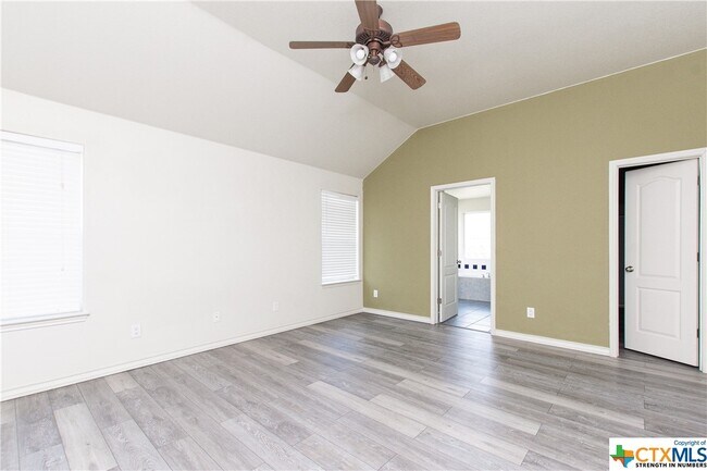 Building Photo - 2903 Scottsdale Dr