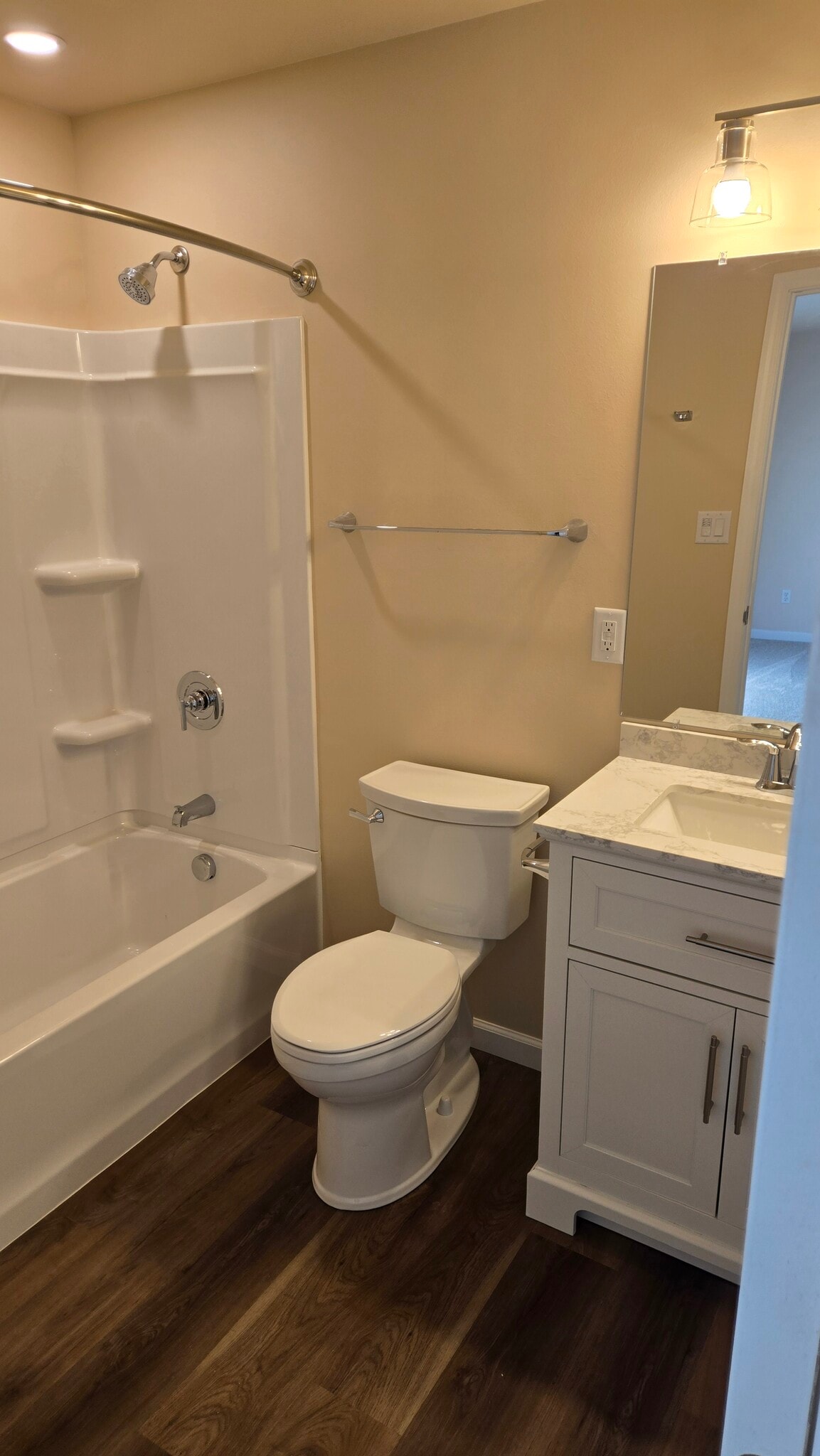 3rd bath - 116 Dayspring Loop