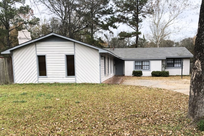 Building Photo - 262 Southbrook Dr