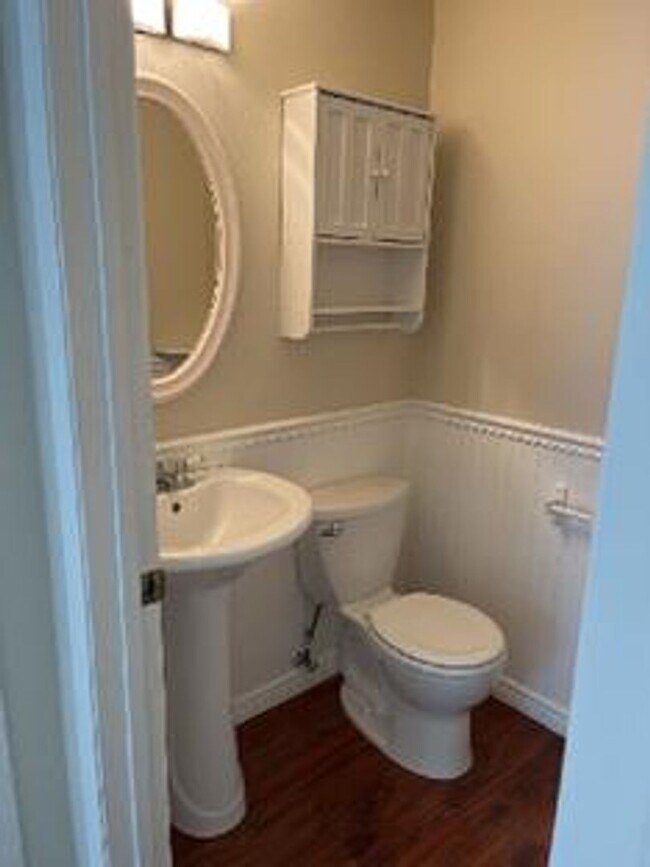 Building Photo - 3 Bed 2.5 Bath Single-Family Home on Cul-De-Sac w/ Large Fenced Backyard, Garage