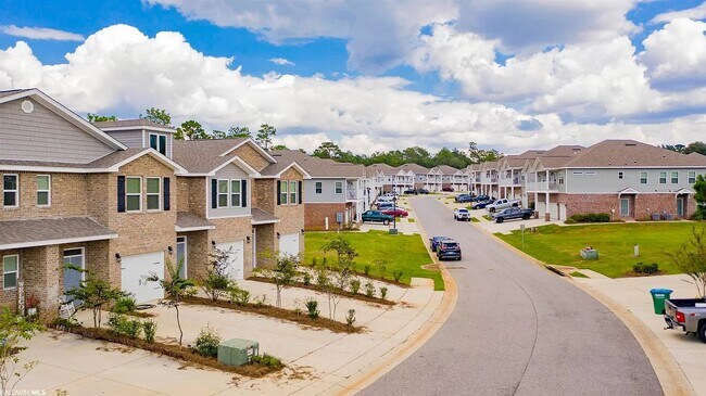 Building Photo - 6783 Spaniel Dr